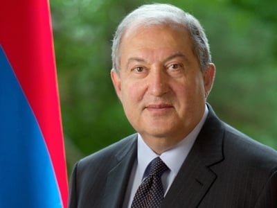 Թող ձեր սրտերն ու տները լցվեն խաղաղությամբ, բարությամբ․ Արմեն ՍարգսյանԹող ձեր սրտերն ու տները լցվեն խաղաղությամբ, բարությամբ․ Արմեն Սարգսյան