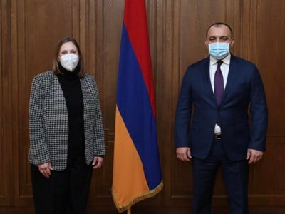 Посол США встретилась с председателем КС Армении