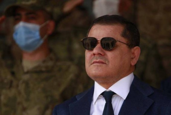 Al Jazeera: машина премьер-министра Ливии попала под обстрел в Триполи