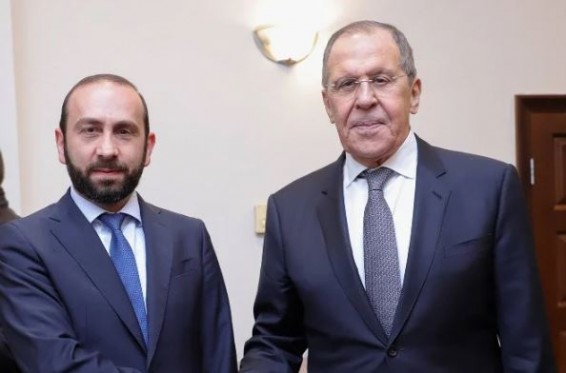Лавров и Мирзоян обсудили подготовку визита Пашиняна в РФ и договоренности по Арцаху
