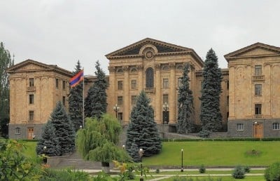 «Փաստ». Կգնա՞ն իշ­խա­նու­թյուն­ներն ան­նա­խա­դեպ քայ­լի