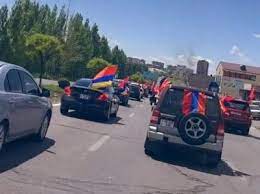 «Դիմադրություն» շարժման մասնակիցները ավտոերթեր են իրականացնում Հայաստանի տարբեր մարզերում