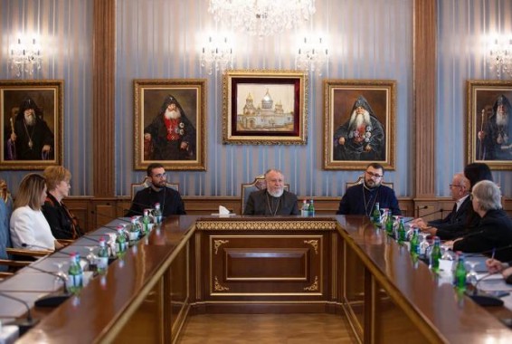 Ամենայն Հայոց Կաթողիկոսն ընդունել է Եկեղեցիների համաշխարհային խորհրդի պատվիրակության անդամներին
