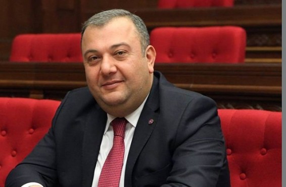 «Տղերք, վաղը հող չի մնալու, որ աթոռը դնեք ու իշխեք Հայոց աշխարհում». Արթուր Թովմասյան