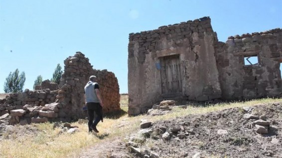 Թուրքիայում գանձագողերն ավերում ու կողոպտում են նախկինում հայաբնակ «խորհրդավոր գյուղ» Աղըլը