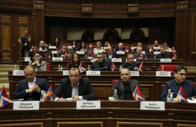 «Հրապարակ». Խորհրդարանական ընդդիմությունը հանդես կգա նոր ձևաչափով
