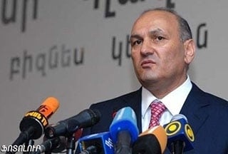 Դատախազությունը պահանջում է Գագիկ Խաչատրյանից ու նրա հետ փոխկապակցված անձանցից բռնագանձել 210 անշարժ գույք