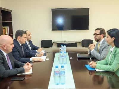ՀՀ ԱԳ փոխնախարարն ընդունել է Վրաստանում ՆԱՏՕ-ի Կապի գրասենյակի ղեկավարին