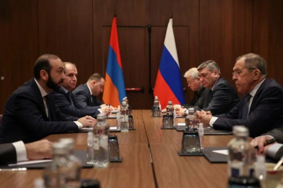 В Астане стартовала встреча глав МИД Армении и России
