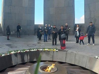 «Հայաստան-Հնդկաստան. հարաբերությունների նոր խթաններ» համաժողովի մասնակիցներն այցելել են Ծիծեռնակաբերդի հուշահամալիր