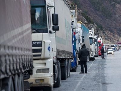 Дорога из Грузии в Россию через Ларс закрылась для фур