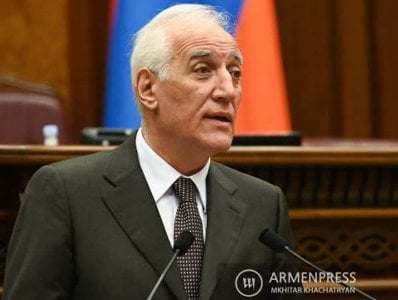 «Ժողովուրդ». Ինչպես է ՀՀ նախագահն արձագանքում Լաչինի միջանցքը փակելու դեպքին