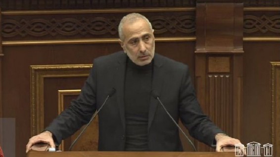 Այս իշխանությունները տղաներ չեն սիրում, որովհետև նրանք չկարողացան դառնան տղա. Արա Ռոստոմյան