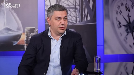 Артур Ванецян – Пашиняну: Если не несешь ответственности за Арцах, как же ты тогда подписал капитуляционный документ?