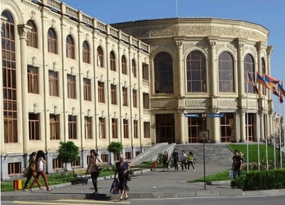 «Գյումրու քաղաքապետարանում եղբորս ծեծել են ու ասել՝ մենք ՔՊ-ական ենք, օրենքները մենք ենք թելադրում». aravot.am