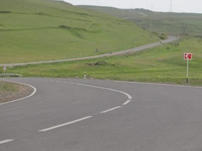 Շարունակվում է Սևան-Մարտունի-Գետափ ավտոճանապարհի հատվածի հիմնանորոգումը