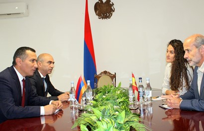 Սյունիքի մարզպետը Իսպանիայի դեսպանի հետ անդրադարձել է Արցախում ստեղծված իրավիճակին