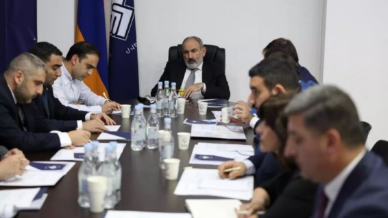 Пашинян провел заседание правления 