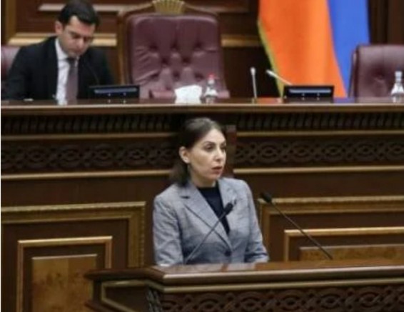 «Հրապարակ». Փաշինյանը ՔՊ-ում այլեւս միահեծան իշխանություն չունի. Ուսապարկերը, փաստորեն, դուրս են գալիս կոնտրոլից