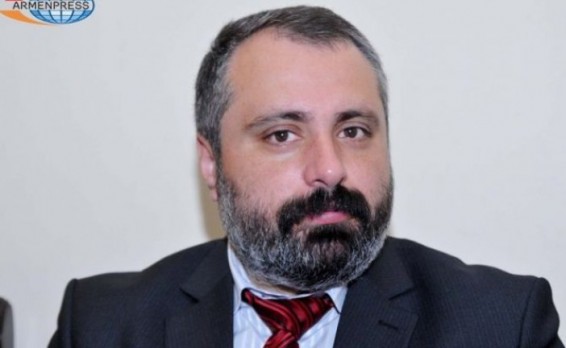 Ունենք որոշ տեղեկություններ, որ Քյարամ Սլոյանին գլխատած դահճին պարգևատրել է նաև Թուրքիան. Դ. Բաբայան