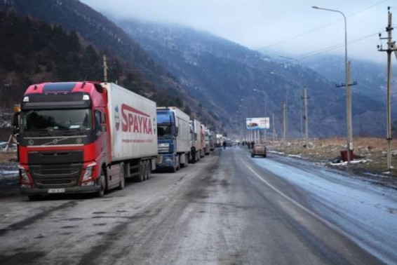 Автодорога Степанцминда-Ларс открыта для всех видов транспортных средств