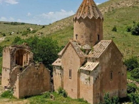Ընթանում են Մոշաղբյուրի Սուրբ Կարապետ վանքի վերականգնման աշխատանքները