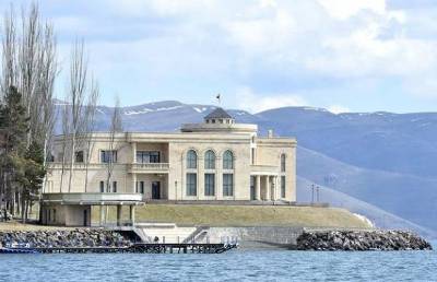 «Հրապարակ». Նիկոլ Փաշինյանը ցուցադրել է իր առանձնատունը