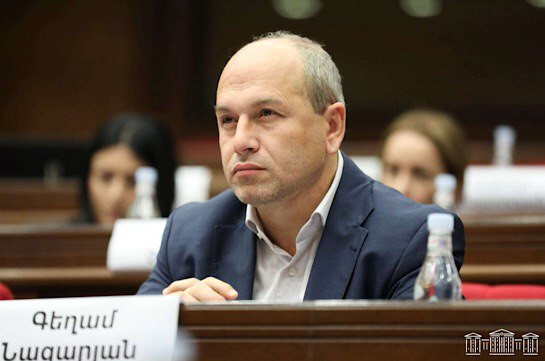 Գեղամ Նազարյանի դիրքորոշումները տարբերվում են «Հայաստան» խմբակցության քաղաքական ուղեգծից ու առաջնահերթություններից․ նրան առաջարկել են դուրս գալ խմբակցությունից
