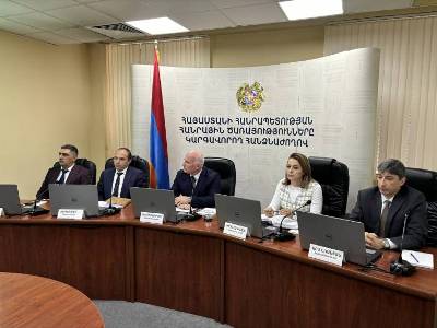 «Հրապարակ». Փաշինյանը ՀԾԿՀ նախագահի հետ խոսել է հոսանքի թանկացումից