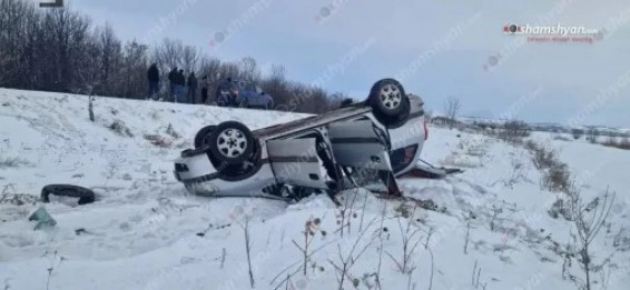 «Opel Zafira»-ն գլխիվայր հայտնվել է դաշտում. կան վիրավորներ