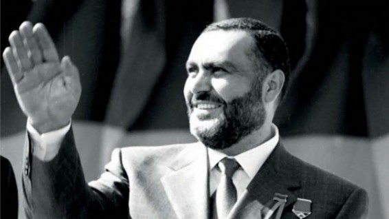 «Էս երկիրը որբի գլուխ չի, որ ով ուզի, երբ ուզի՝ խուզի...»․ սպարապետ Վազգեն Սարգսյանն այսօր կդառնար 66 տարեկան
