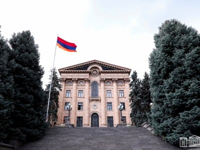 ԱԺ կին պատգամավորներն ու կին աշխատողները մարտի 8-ի առթիվ կպարգևատրվեն 70 հազար դրամի չափով