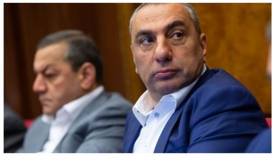Налоговая никого не 