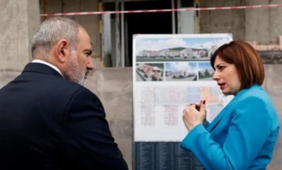 «Իրավունք». Փաշինյանը որոշել է գահընկեց անել Անահիտ Ավանեսյանին. Հայտնի է՝ ով կփոխարինի նրան
