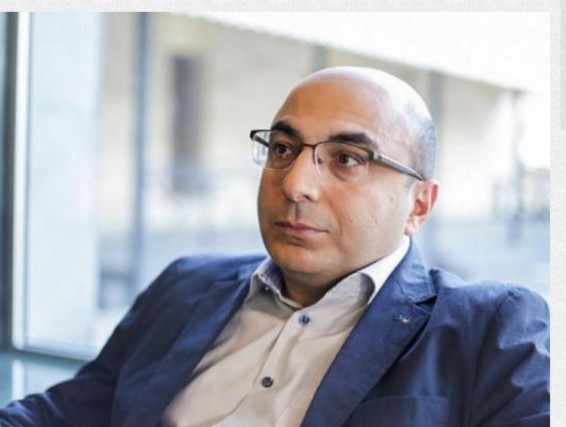 Պայքարել՝ նշանակում է հրաժարում հազար ու մի բանից, իսկ պայքարել Ալենի դեմ՝ նույն Ալենից գործուղում կամ այլ բոնուսներ ակնկալելով՝ դեգրադացնում է պայքարը. Հովհաննիսյան