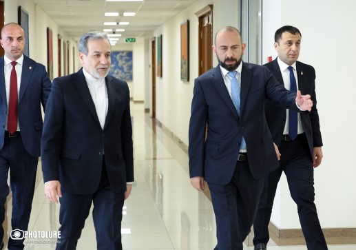 Արաքս գետի վրա նոր կամուրջ կկառուցվի. Իրանի և ՀՀ արտգործնախարարները քննարկում են ունեցել