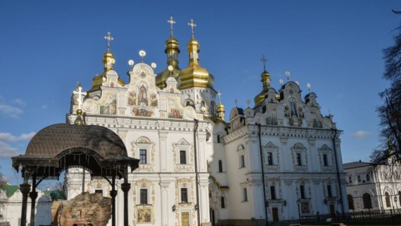 На Украине начался захват Ближних пещер Киево-Печерской лавры