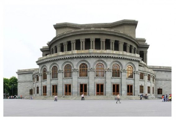 В Ереване началась модернизация освещения здания Оперного театра