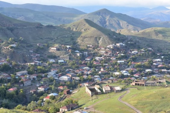 Այսօր, 16:05 Ադրբեջանական կողմը կրկին կրակել է Սյունիքի Խնածախ գյուղի ուղղությամբ