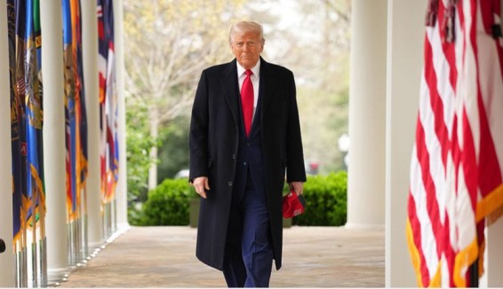 Трамп заявил, что экономика КНР страдает от пошлин сильнее, чем США