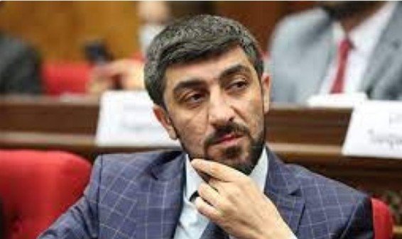 Վիլեն Գաբրիելյանի մանդատը տվեցին Արտյոմ Մեհրաբյանին, Արշակ Օրդուխանյանը հրաժարվեց