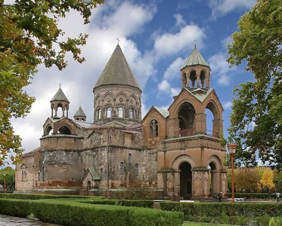 «Կնախաձեռնենք անհրաժեշտ քայլեր»․ Մայր Աթոռը՝ Հռոմում Ադրբեջանի կողմից կազմակերպված հակահայկական միջոցառման վերաբերյալ