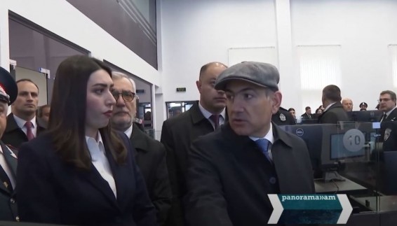 Որ մարդը 1-02 է զանգում, ըստե՞ղ է զանգում. Փաշինյանի հարցը՝ Արփինե Սարգսյանին