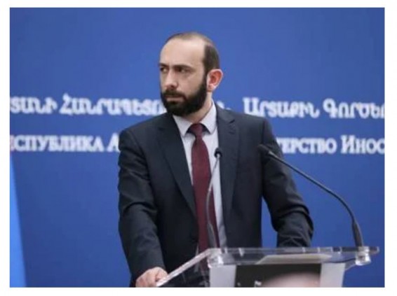 Глава МИД Армении повторил предложение Азербайджану об одновременном подписании двух документов