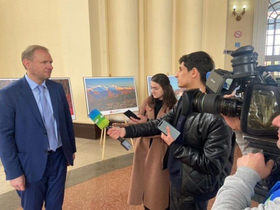 Երևանի երկաթուղային կայարանում բացվել է «Նախաստեղծ Ռուսաստան» լուսանկարչական ցուցահանդեսը
