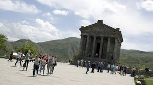 «Ժողովուրդ». Հայաստանից ավելի շատ հեռանում են, քան գալիս. ՀՀ սահմանային ելք ու մուտքերը` թվերով