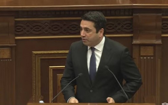 «Սպառնո՞ւմ եք ինձ, գլուխներդ պատով եք տալիս բոլորդ». Ալեն Սիմոնյանն՝ ընդդիմադիրներին (Տեսանյութ)