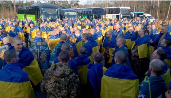 При посредничестве ОАЭ Россия и Украина обменялись крупнейшей партией пленных