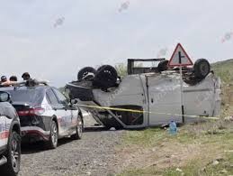 Ավտովթար Կոտայքում. վառելափայտով բարձված Ford Transit-ը գլխիվայր շրջվել է. 4 վիրավորներից 2-ը երեխաներ են