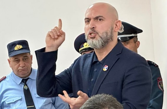 Էսպես ասեմ՝ Ադրբեջանում և Թուրքիայում էշին ոչ ավանդական ձևով են ուզում օգտագործել, Բրյուսելից էշին ասում են՝ «էշ մի սատկի, գարուն կգա», Վաշինգտոնում էշը պահանջարկ չունի. Աշոտյան